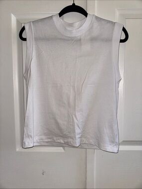 BNWT Abercrombie & Fitch Sleeveless Mock Neck Tank Top - White